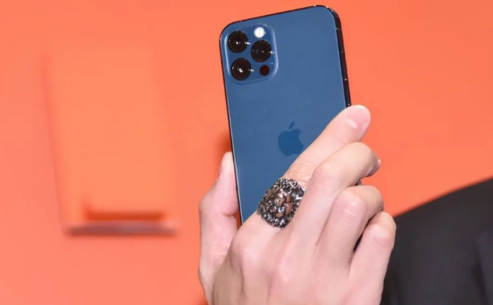 高台苹果手机维修分享iPhone12系列重启方法教程 