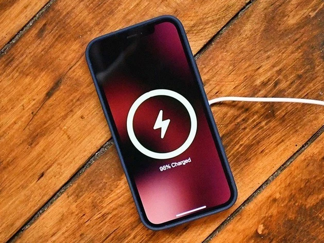 高台苹果手机维修分享iPhone 12可以随便充电吗 